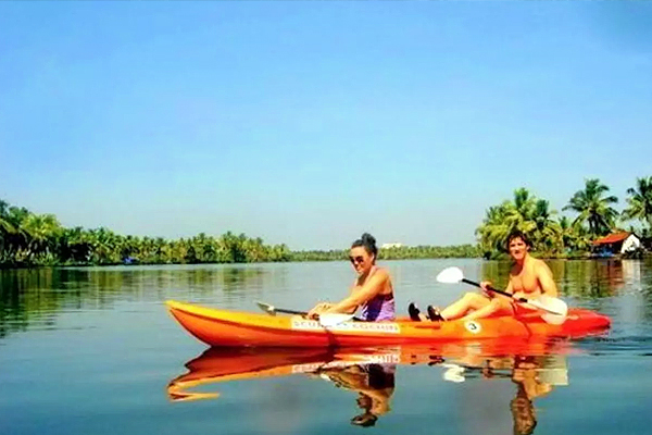 Alleppey Kayaking